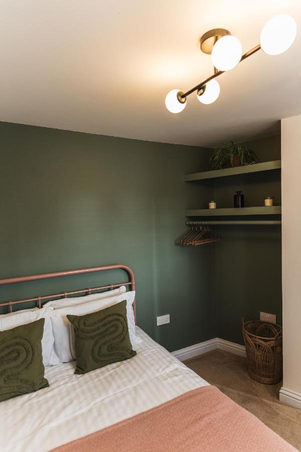 Wych Cottage, Striking 2 Bed, Parking, Ground Floor Flat - Step Free Somerton  Bagian luar foto