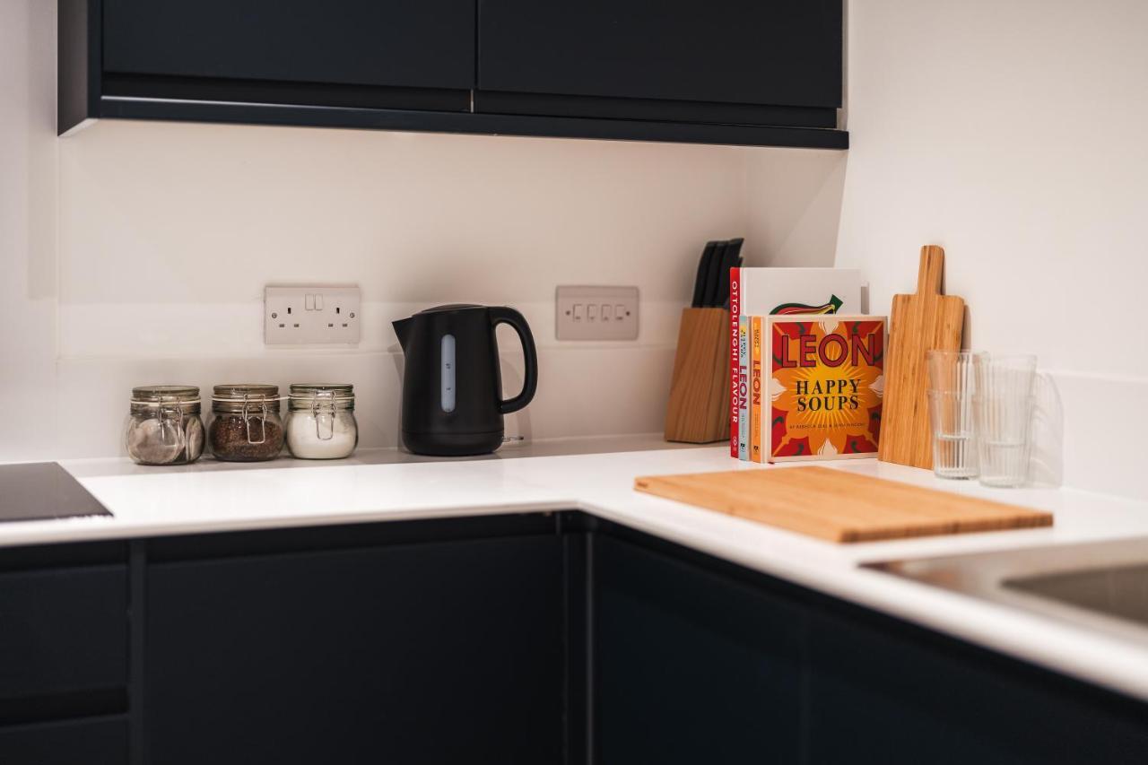 Wych Cottage, Striking 2 Bed, Parking, Ground Floor Flat - Step Free Somerton  Bagian luar foto